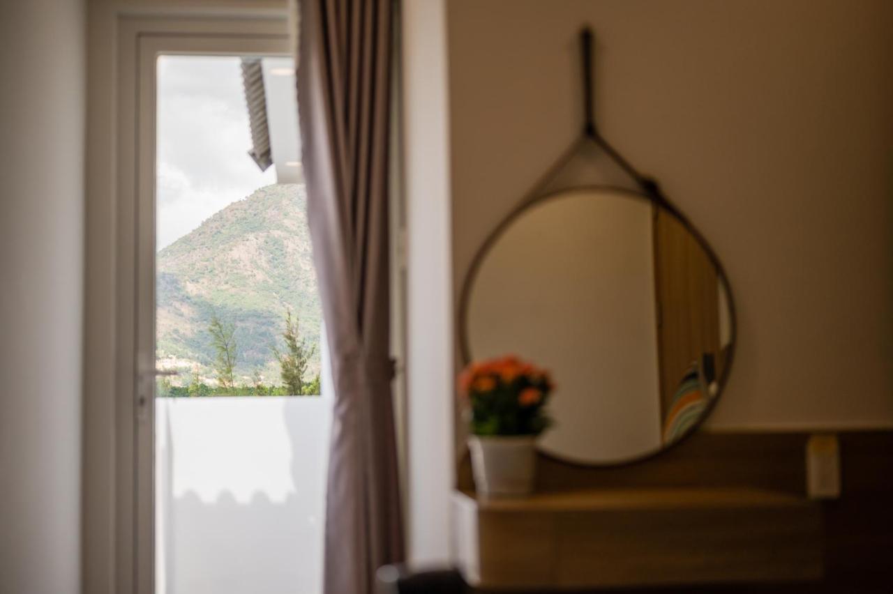 The View Hotel Cam Lam Kültér fotó